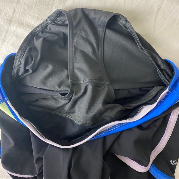 Lululemon Black / Tricolored Shorts Size 6 - Picture 10 of 16